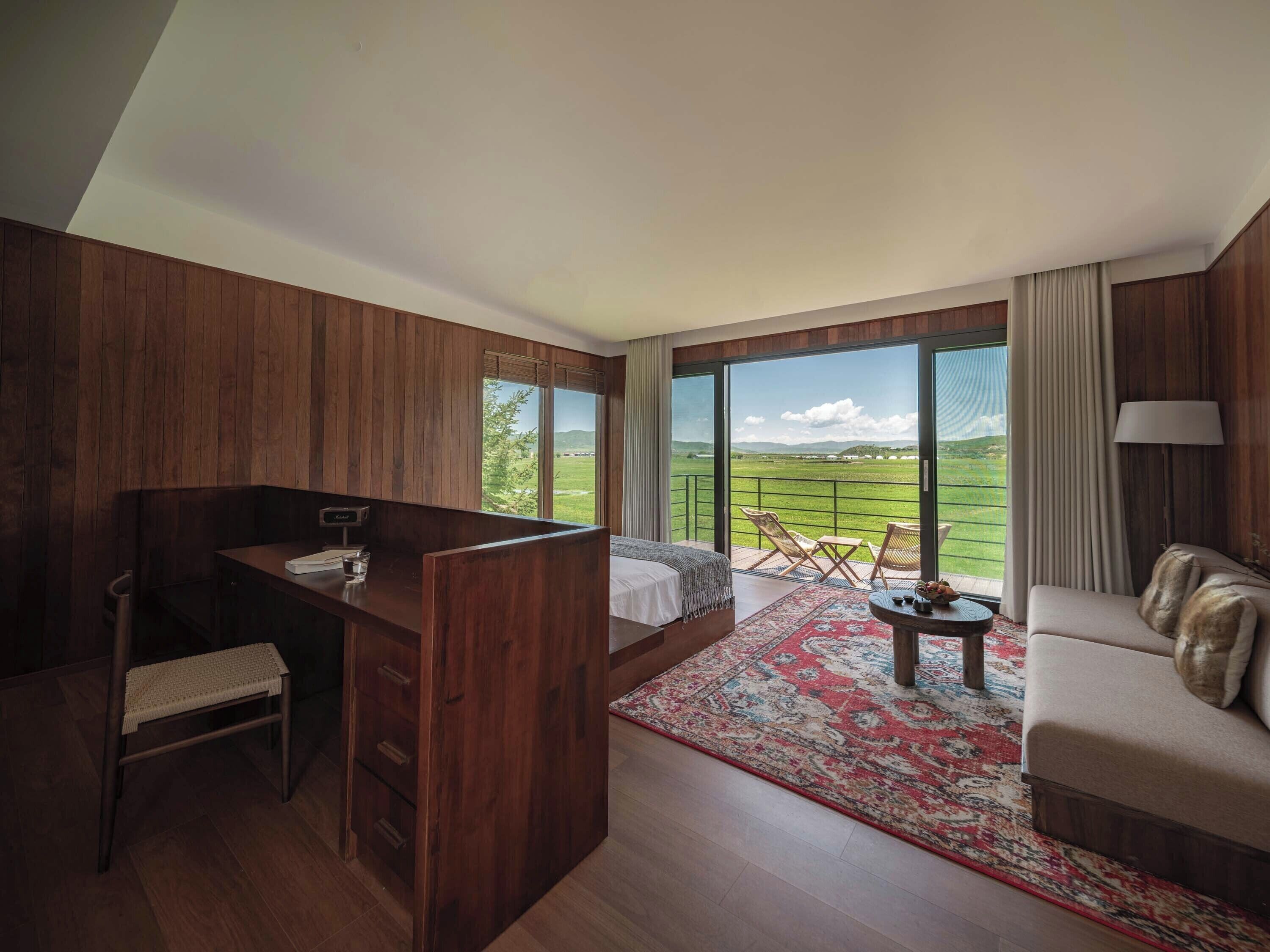 Signature Chalet, Mountain View | Blackout drapes, free WiFi, bed sheets