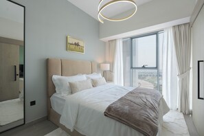 1 bedroom, in-room safe, desk, iron/ironing board
