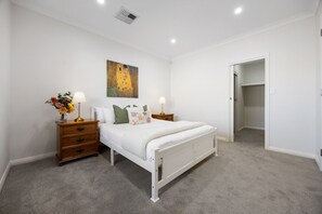 3 Schlafzimmer, Bügeleisen/Bügelbrett, WLAN