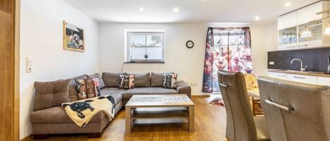 Télévision, table de tennis de table