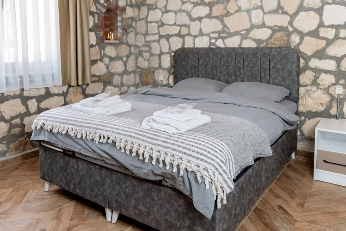 Family Double Room, Garden View