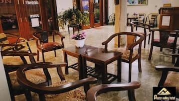 Área de estar no saguão