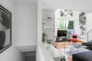 Téléviseur, livres