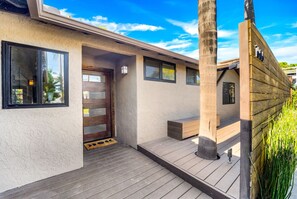 تفاصيل الفندق من الخارج