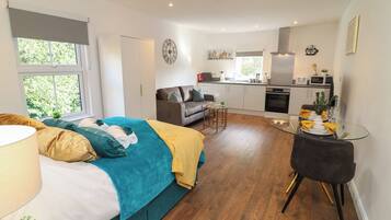 1 bedroom, individually decorated, individually furnished, free WiFi