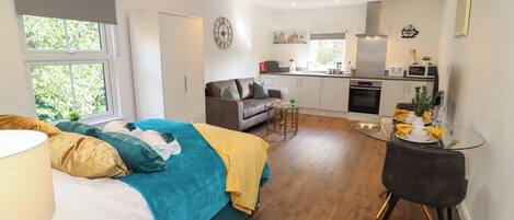 1 chambre, décoration personnalisée, ameublement personnalisé