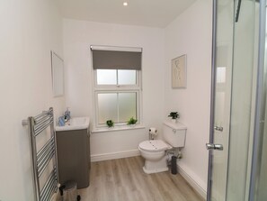 Shower - Four (Peterborough)