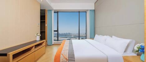 Superior Double Room, City View
