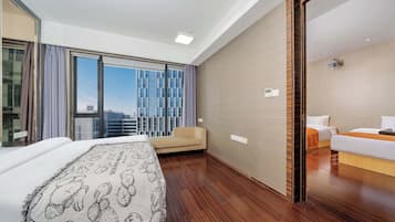 Suíte superluxo, vista para a cidade | Vista do quarto