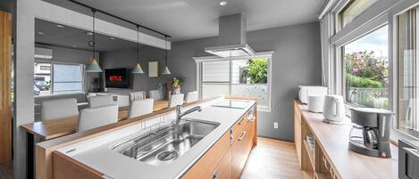 Fridge, microwave, stovetop, toaster