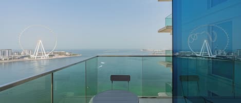 ラグジュアリー アパートメント バルコニー シービュー | ビーチ / オーシャン ビュー