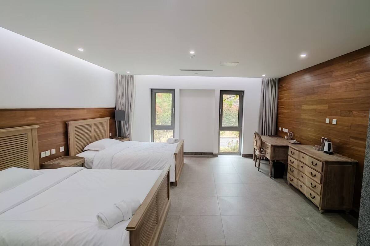 Suite, vue cour intérieure
