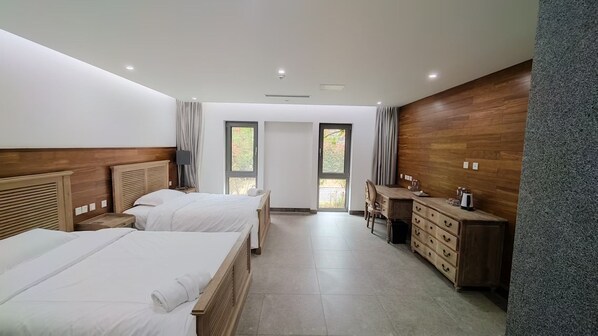 Suite, vue cour intérieure