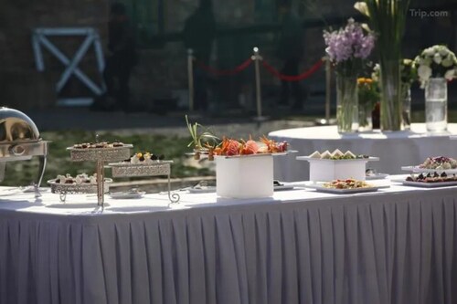 Tsingpu Badaling Retreat