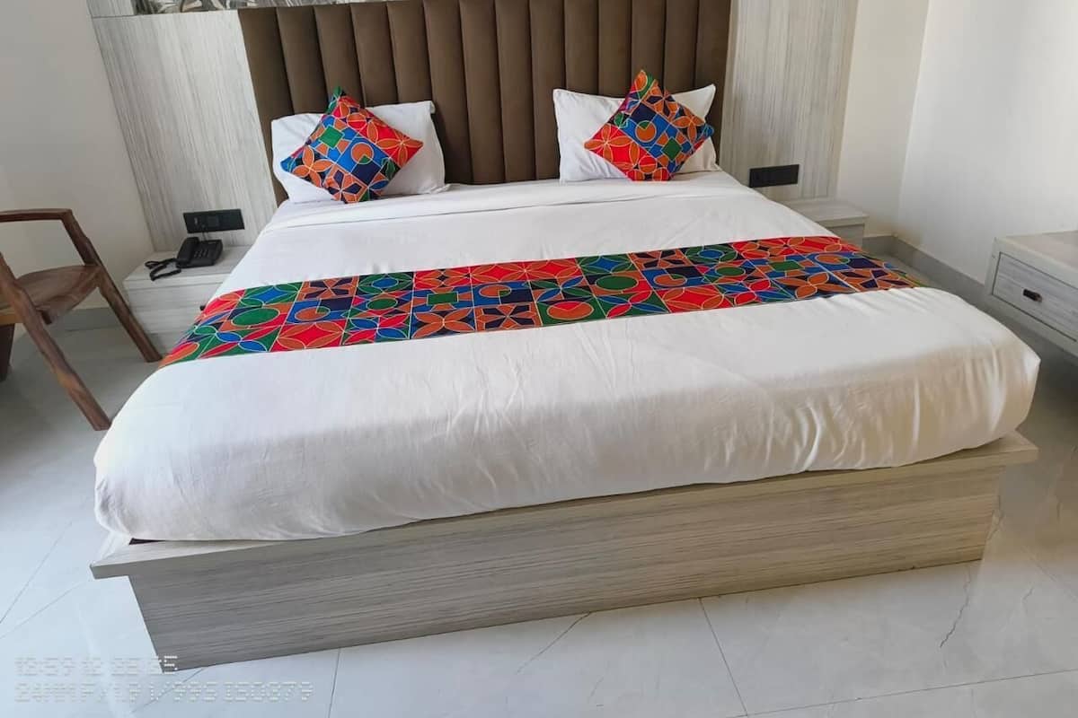 Deluxe Double Room | Frette Italian sheets, premium bedding, down comforters, desk