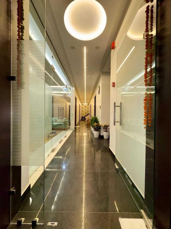 Reception - Hotel La Serene (Agra)