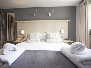 Double Room | Free WiFi