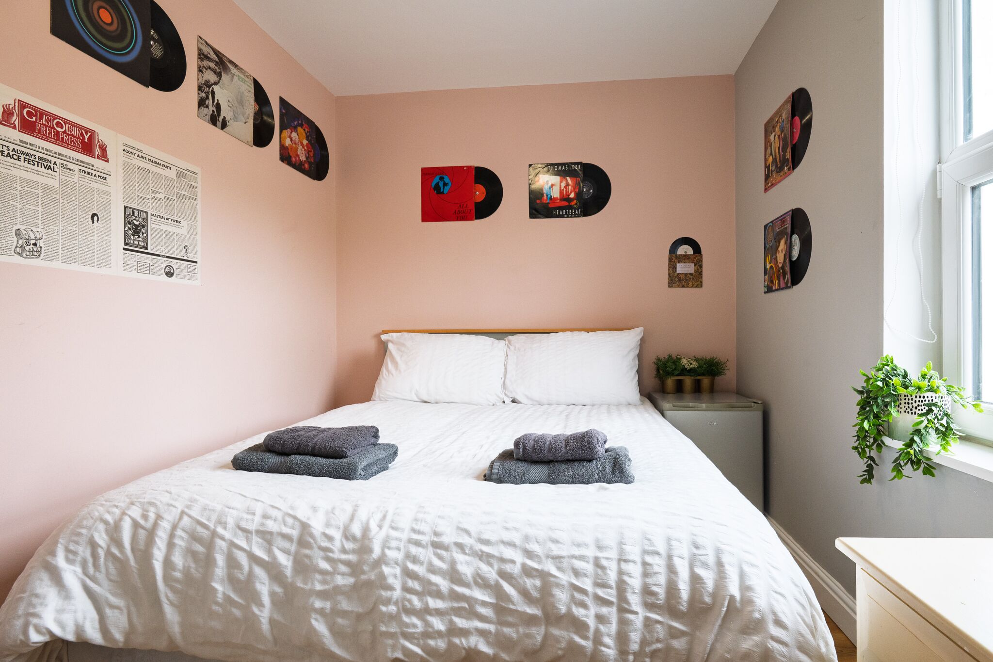 Basic Double Room, Ensuite (double) | Soundproofing, iron/ironing board, free WiFi