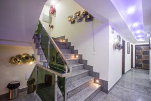 Exterior - Hotel Harsha International (New Delhi)