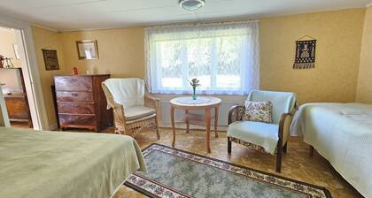 Cottage surrounded by peaceful nature in Tegneby | SE09146