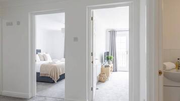 1 chambre, bureau, fer et planche Ă repasser, Wi-Fi