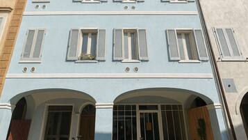 Facciata della struttura