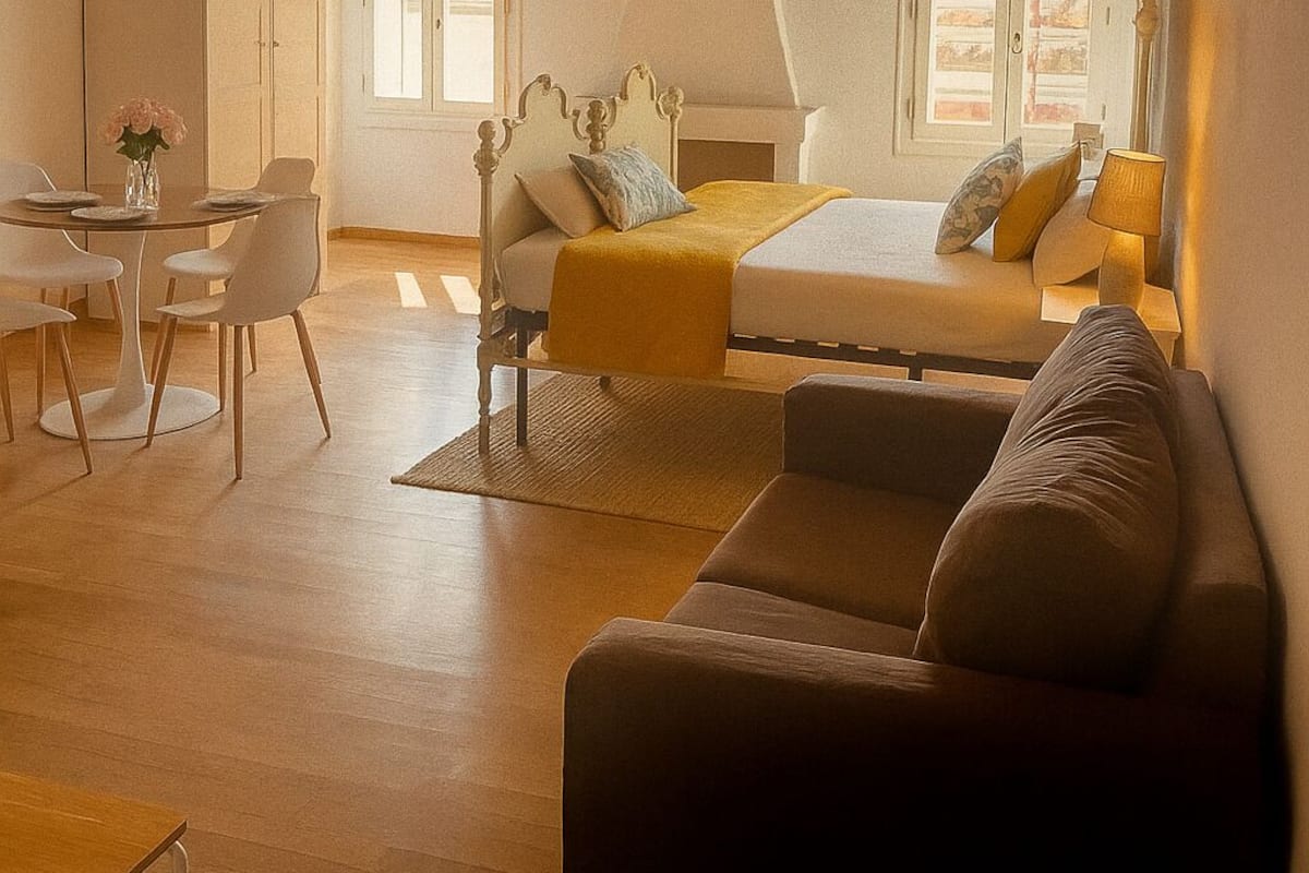 Literie de qualitĂ©, couette en duvet, rideaux dâobscurcissement