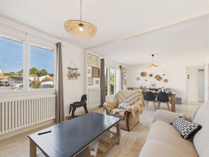 TV - 800 m from the beach - House for 6 with garden (La Faute-sur-Mer)