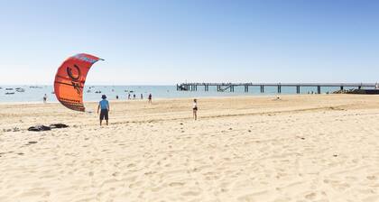 800 m from the beach - House for 6 with garden