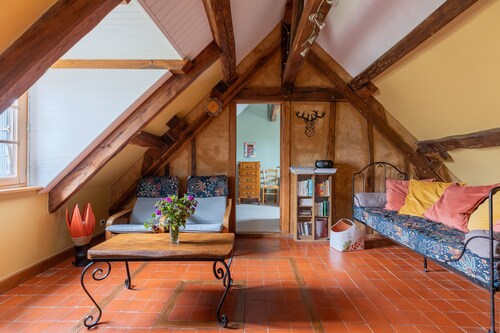 Holiday Home 'Gîte Des Aulneaux' with Private Terrace, Private Garden and Wi-Fi