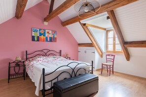 2 habitaciones, tabla de planchar con plancha y wifi 