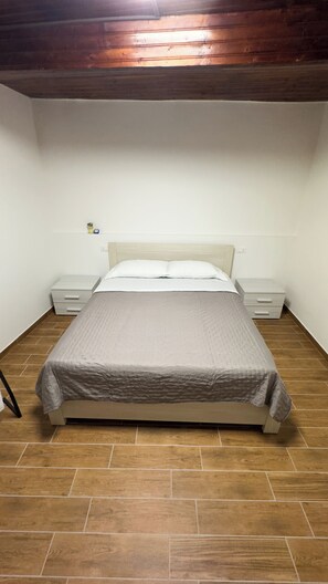 1 makuuhuone, ilmainen Wi-Fi, vuodevaatteet