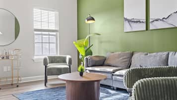 Townhome | Living area