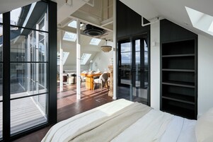 Penthouse Studio | Laptop workspace, iron/ironing board, free WiFi, bed sheets