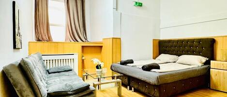 1 quarto, roupa de cama