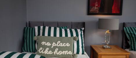 4 bedrooms, iron/ironing board, free WiFi, bed sheets