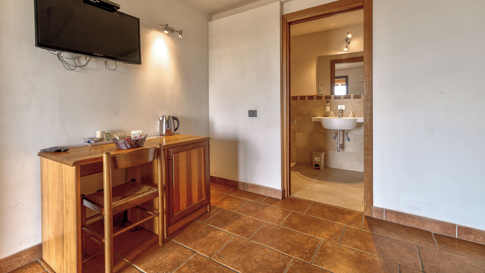 Habitación doble | Cortinas blackout y wifi gratis 