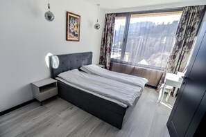 In-room safe, soundproofing, free WiFi