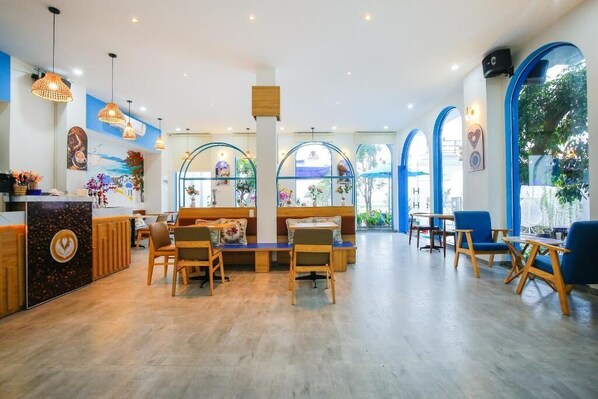 Lobby - Santorini House and Coffee (Cam Le)