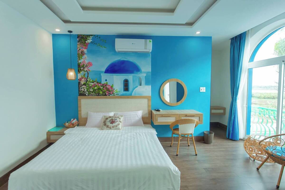 Habitación Deluxe doble, balcón, vistas a la ciudad | Cortinas opacas y wifi gratis