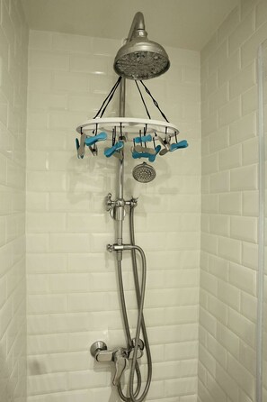 Shower, hair dryer, towels - Clair Val (near beach) (Le Havre)