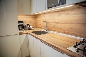 Private kitchen - Cozy, Cascade, Self Checkin, King Bed, Balcony (Yerevan)