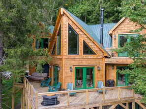 المنشأة من الخارج