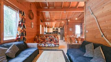 Télévision, chaîne hi-fi