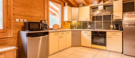 Fridge, microwave, oven, dishwasher