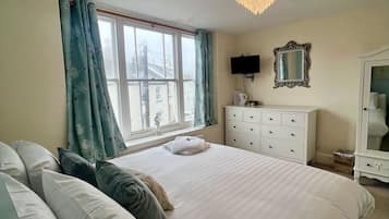 Habitación estándar con 1 cama doble o 2 individuales, baño privado, vistas al mar