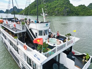 Front of property - Oasis Bay Party Cruise (Ha Long)