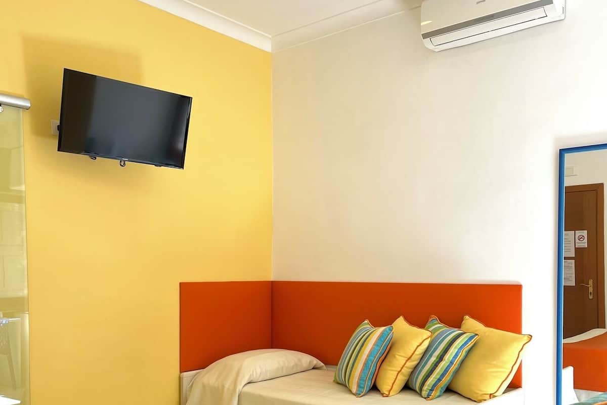 Standard Triple Room, City View | Free WiFi