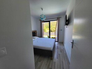 4 habitaciones y wifi gratis 