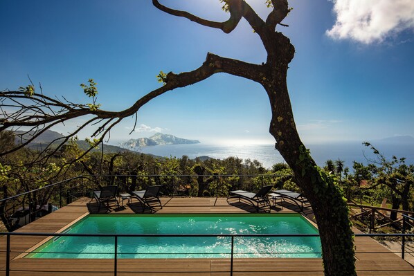 Piscine extérieure, piscine chauffée